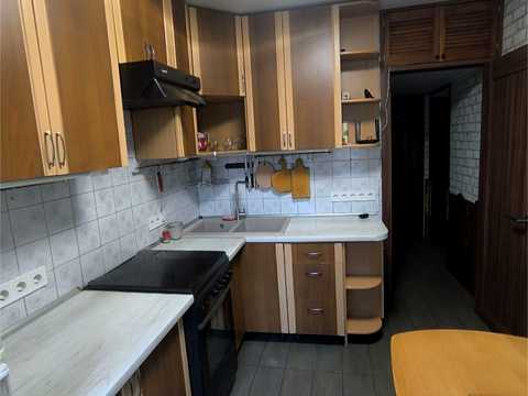 квартира за адресою Академіка Глушкова просп., 22