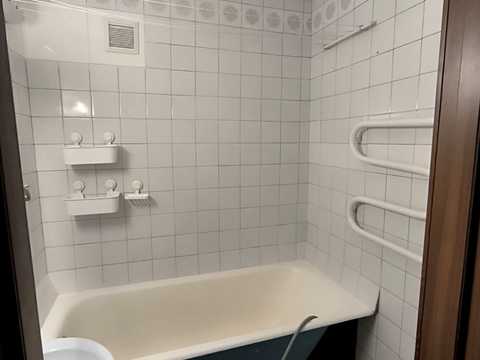квартира за адресою Академіка Глушкова просп., 22
