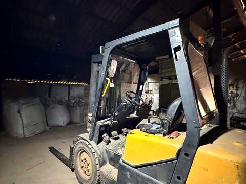 комерційна за адресою Михайлівська, 5