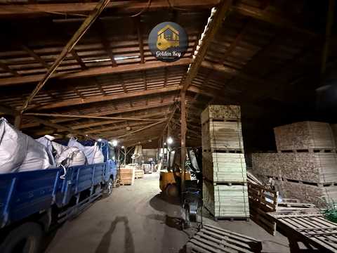 комерційна за адресою Михайлівська, 5
