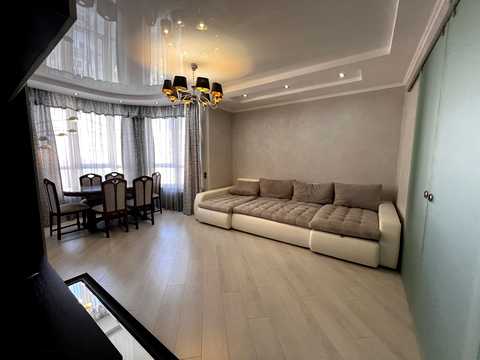 квартира за адресою Василя Симоненка вул., 5