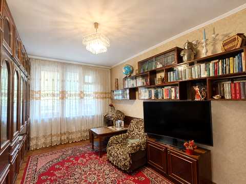 квартира за адресою Бучми вул. (Командарма Уборевича), 8а