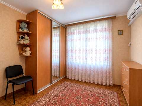 квартира за адресою Бучми вул. (Командарма Уборевича), 8а