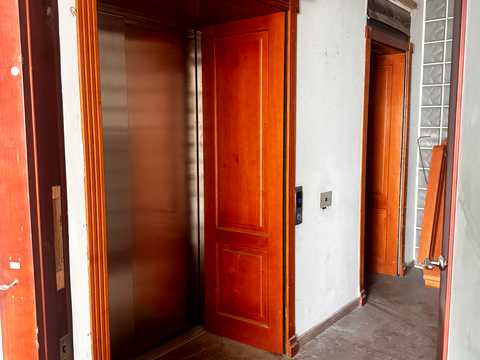 коммерческая по адресу Павловская ул., 18