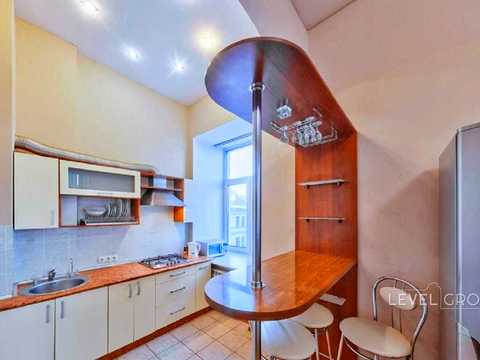 квартира за адресою Михайлівський пров., 9-А