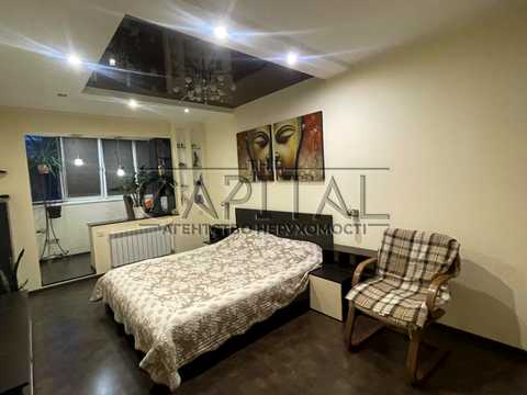 квартира за адресою Композитора Лятошинського вул., 8