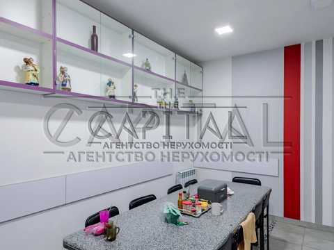 коммерческая по адресу Радужная ул., 1