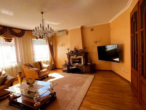 будинок за адресою Юлія Боршоша-Кум'ятського вул.