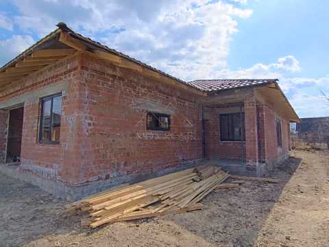будинок за адресою с. Крихівці, Межева вул.