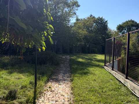 квартира по адресу Полевая ул., 63-65