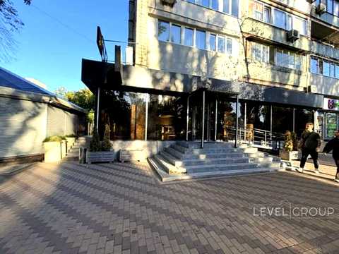 комерційна за адресою Русанівський бульв., 1