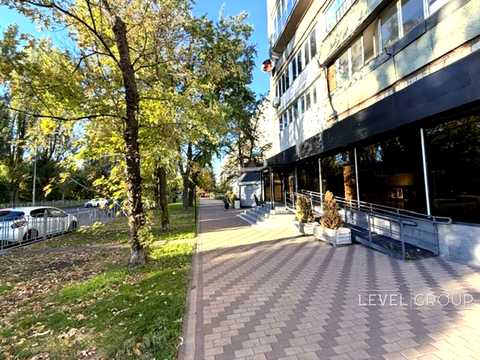 комерційна за адресою Русанівський бульв., 1