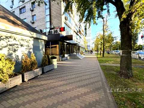 комерційна за адресою Русанівський бульв., 1