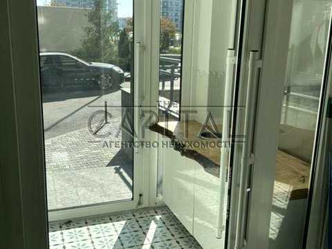 коммерческая по адресу вул. Осокорська, 2а
