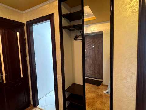 квартира за адресою Коновальця вул., 5