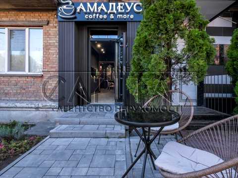 коммерческая по адресу Леси Украинки бульв., 2
