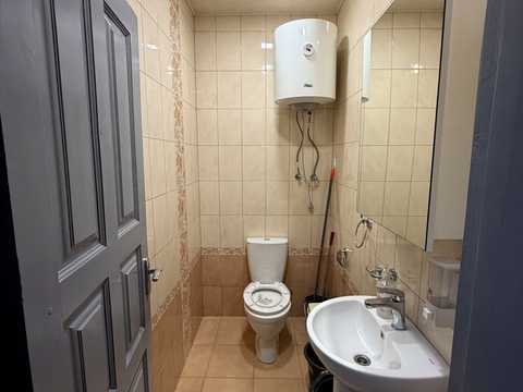 комерційна за адресою Євгена Котляра вул. (Червоноармійська), 6