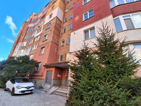 квартира по адресу Будівельників ул., 1