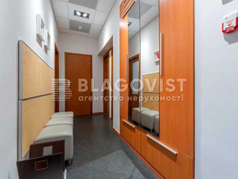 коммерческая по адресу Богдана Хмельницкого ул., 68