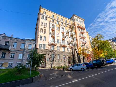 коммерческая по адресу Богдана Хмельницкого ул., 68