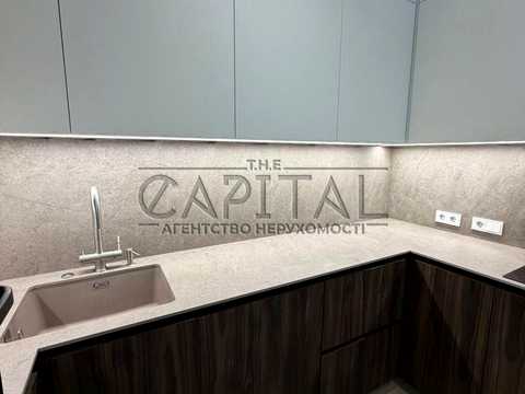 квартира за адресою Салютна вул., 2к6