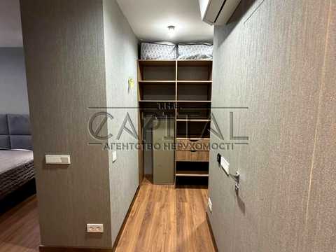 квартира за адресою Салютна вул., 2к6