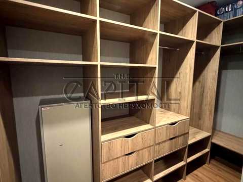 квартира за адресою Салютна вул., 2к6