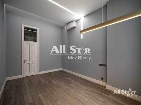 комерційна за адресою Жилянська вул., 7