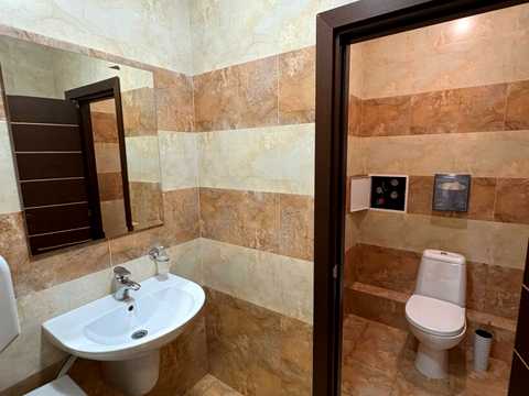 комерційна за адресою Старонаводницька вул., 6-Б