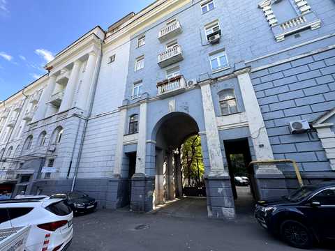 квартира за адресою Богдана Хмельницького вул., 9-Б