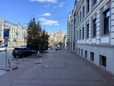 квартира за адресою Богдана Хмельницького вул., 9-Б