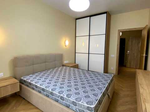 квартира за адресою Краснова вул., 1-Б
