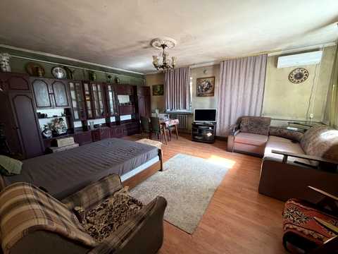 будинок за адресою с. Малодолинське, Шмідта, 55