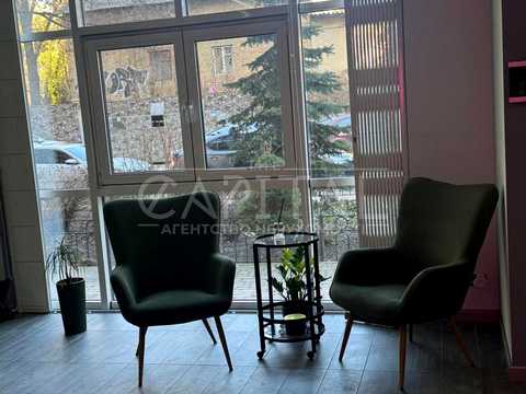 комерційна за адресою Назарівська вул. (Вєтрова), 5