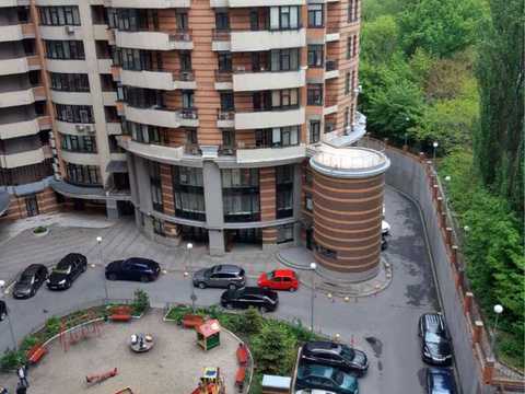 паркоместо по адресу Леси Украинки бульв., 7-Б