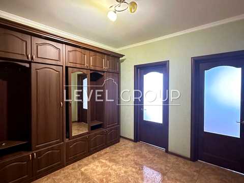 квартира за адресою Миколи Ушакова вул., 1-Б
