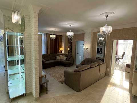 квартира за адресою Регенераторна вул., 4 к13
