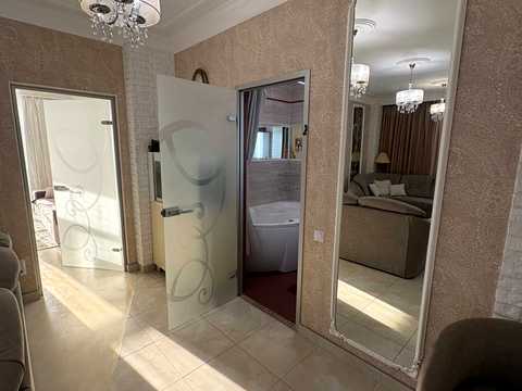 квартира за адресою Регенераторна вул., 4 к13