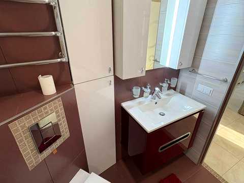 квартира за адресою Регенераторна вул., 4 к13