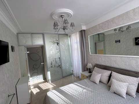 квартира за адресою Регенераторна вул., 4 к13