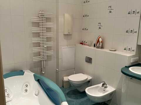 квартира за адресою Дмитрівська вул., 13-А
