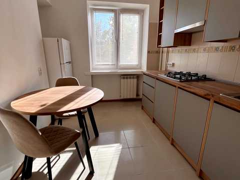 квартира за адресою Михайла Грушевського вул., 55