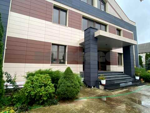 комерційна за адресою Печерська вул., 81