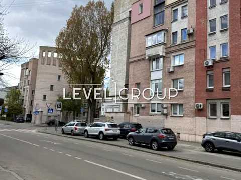 комерційна за адресою Оболонська вул., 12