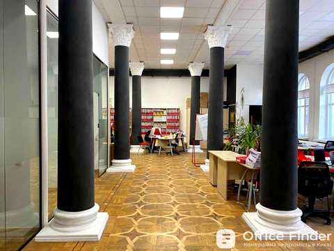 комерційна за адресою Володимирська вул., 12-В