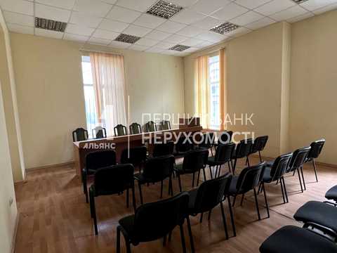 комерційна за адресою Чорноморського Козацтва вул., 70/1