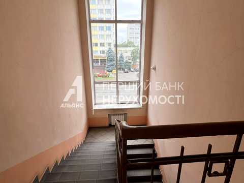 комерційна за адресою Чорноморського Козацтва вул., 70/1
