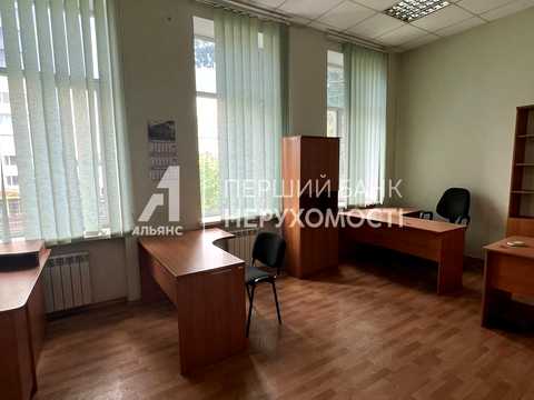 комерційна за адресою Чорноморського Козацтва вул., 70/1