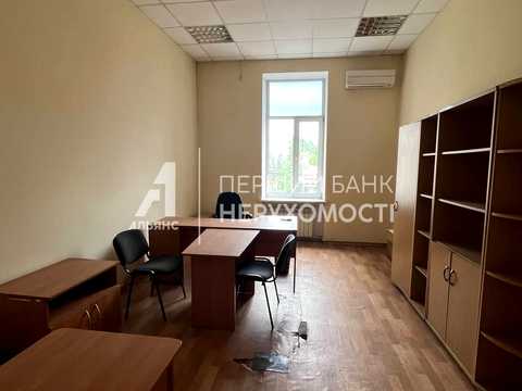 комерційна за адресою Чорноморського Козацтва вул., 70/1