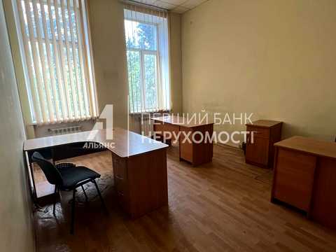 комерційна за адресою Чорноморського Козацтва вул., 70/1